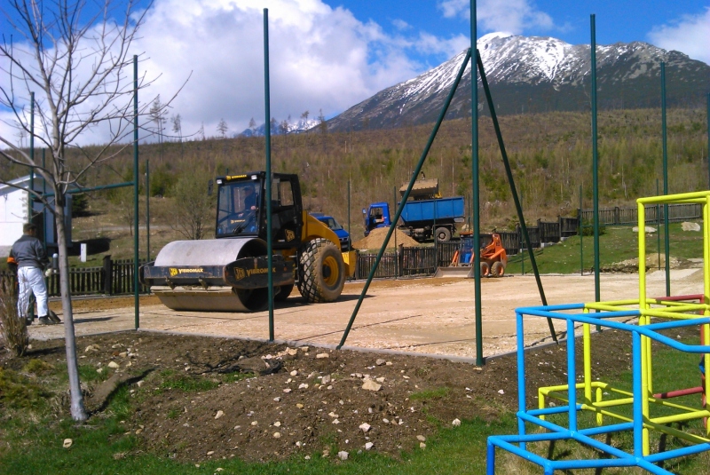 DROBNÉ STAVBY, TERÉNNE A SADOVÉ ÚPRAVY, OPLOTENIA